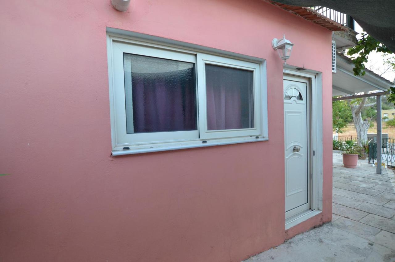 شقة Domenica House Kondaraíni المظهر الخارجي الصورة