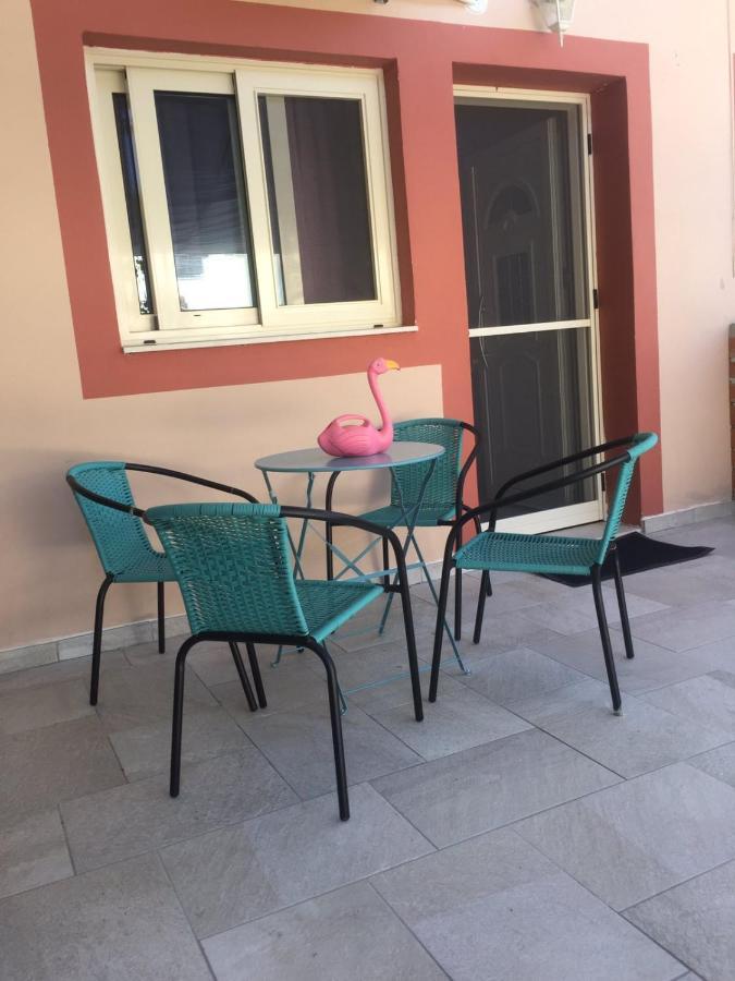 شقة Domenica House Kondaraíni المظهر الخارجي الصورة